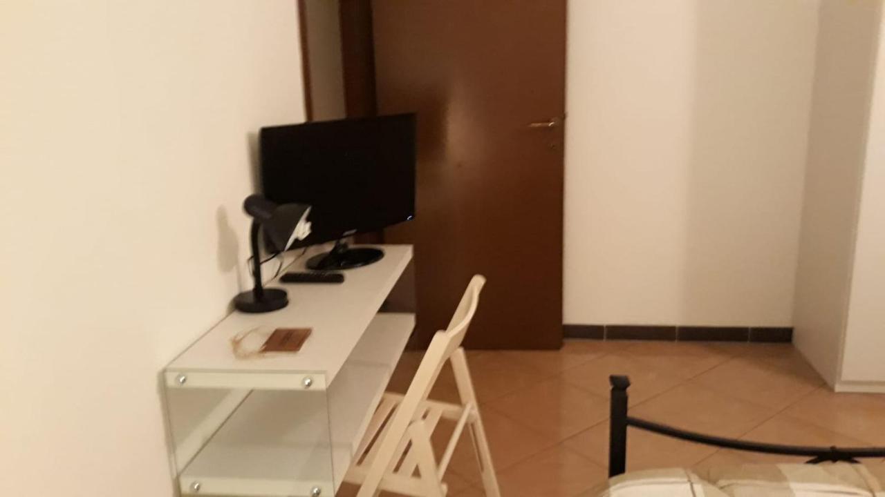 Le Tre Stelle Acomodação com café da manhã Ronco allʼAdige Exterior foto